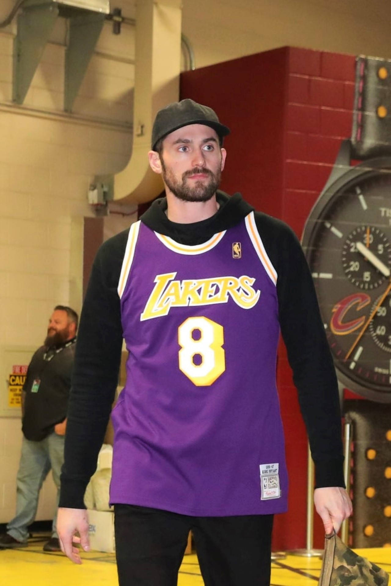 Kevin Love In Lakers Jersey Background