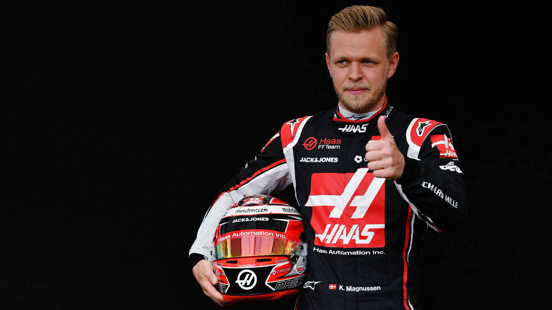 Kevin Magnussen Thumbs Up Background