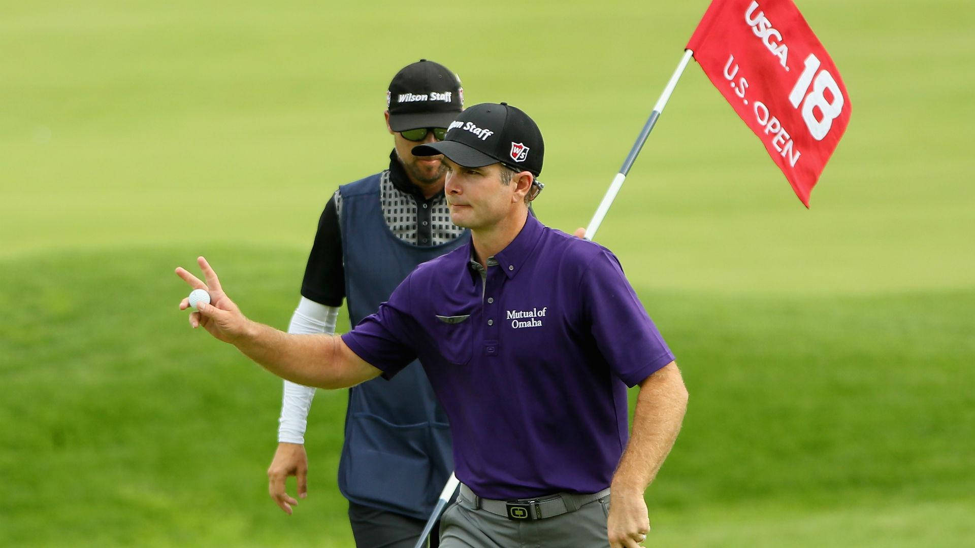 Kevin Streelman Showing Golf Ball Background