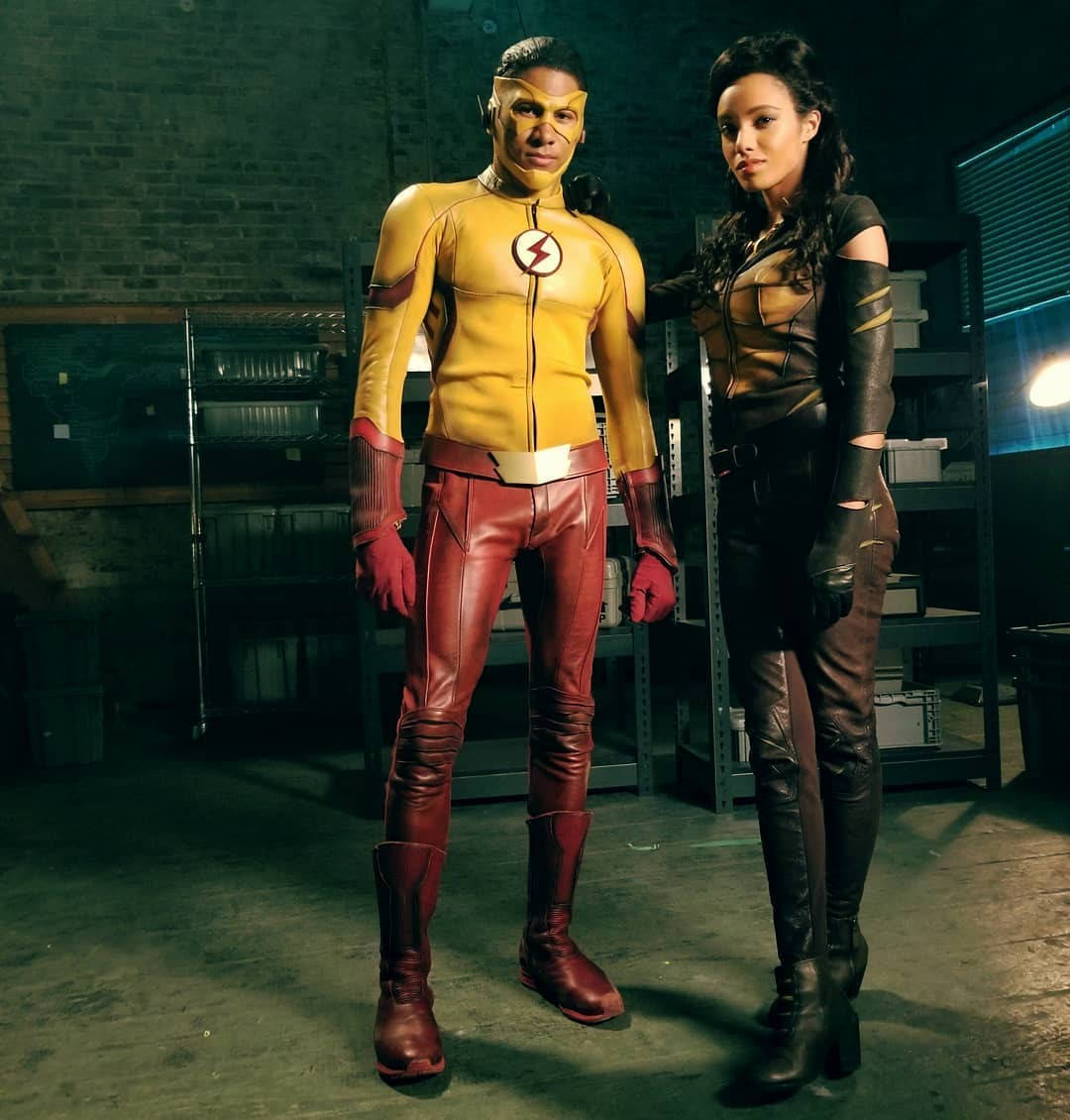 Kid Flash And Vixen Background