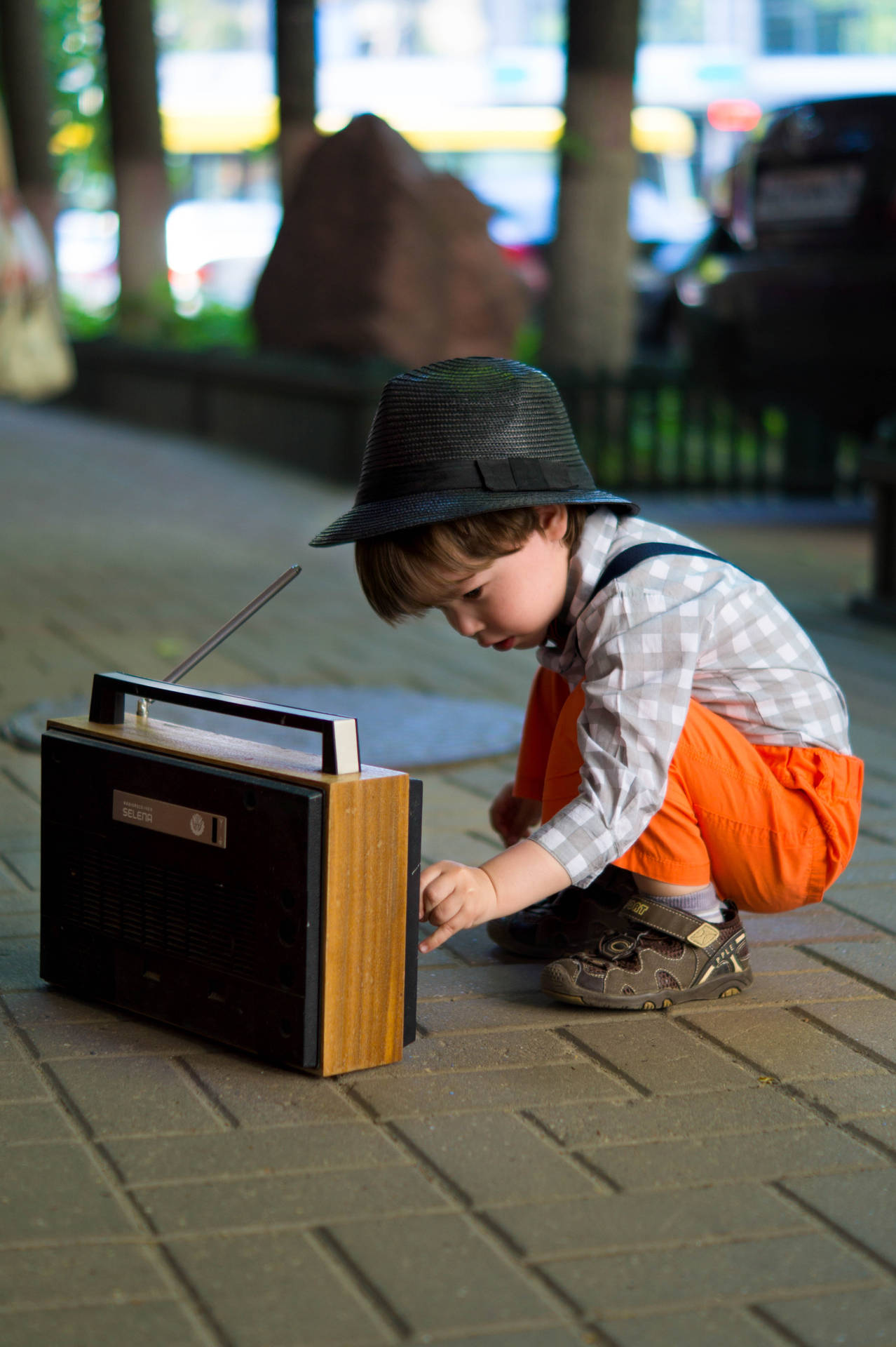 Kid With Radio Music 4k Background