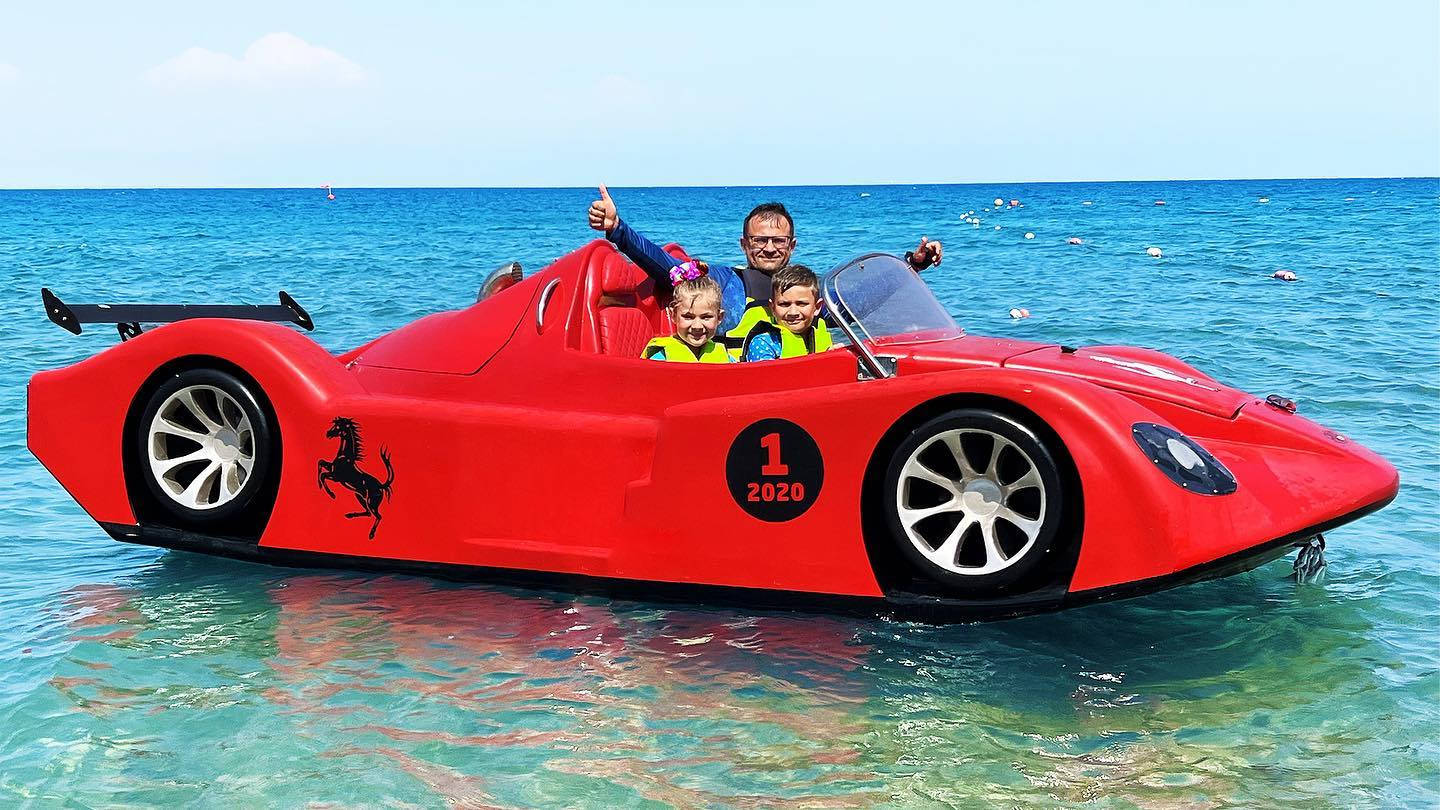 Kids Diana Show Car On Water