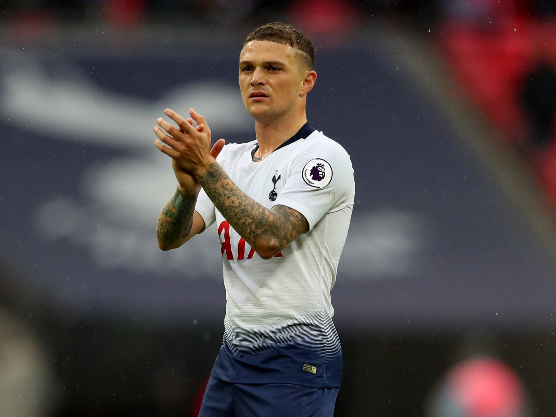 Kieran Trippier Clapping Background