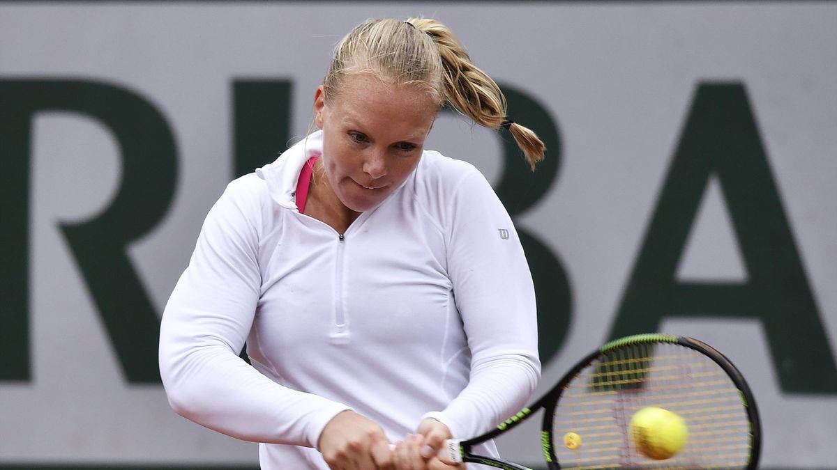 Kiki Bertens Focused Face Background