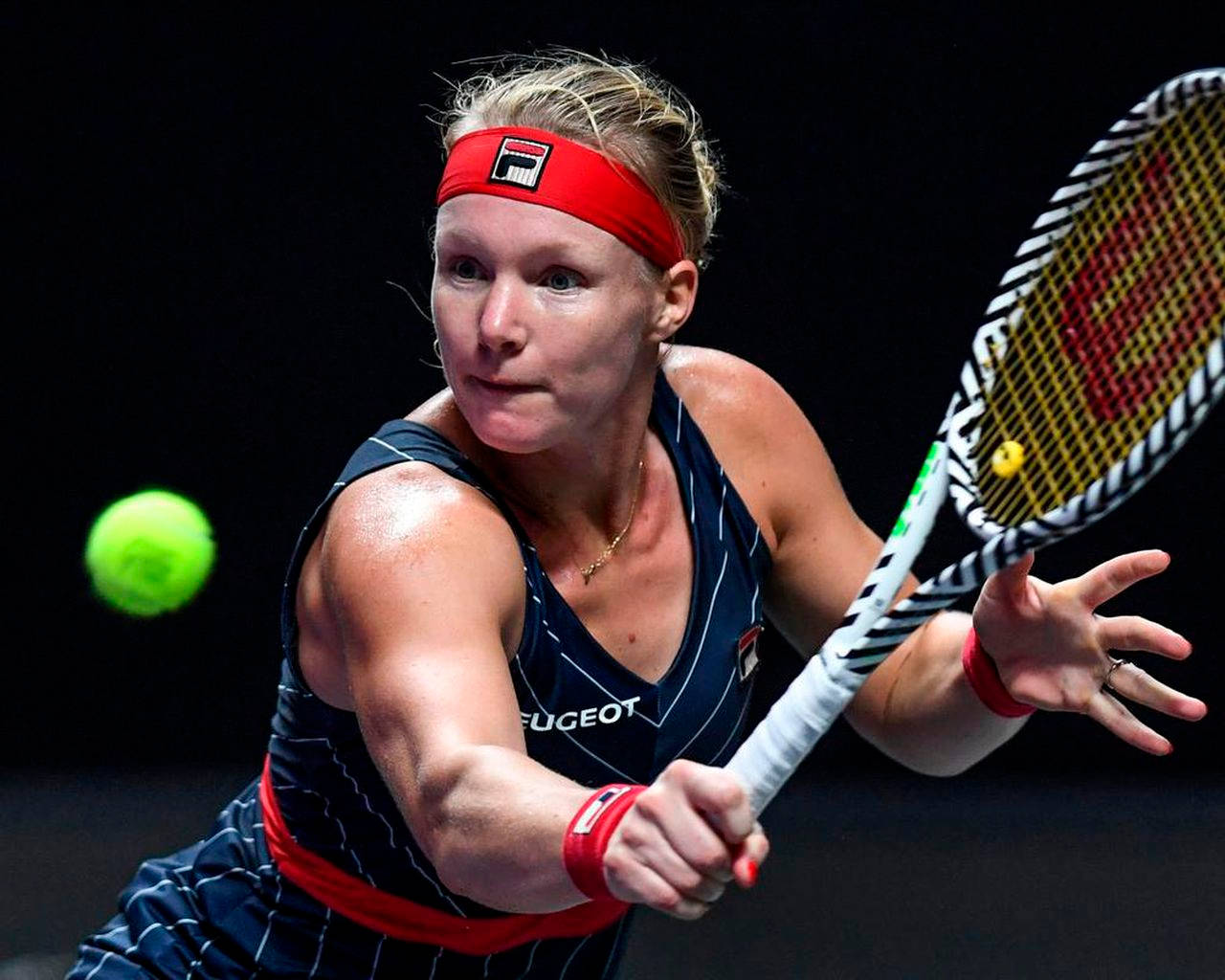 Kiki Bertens Focused On The Game Background