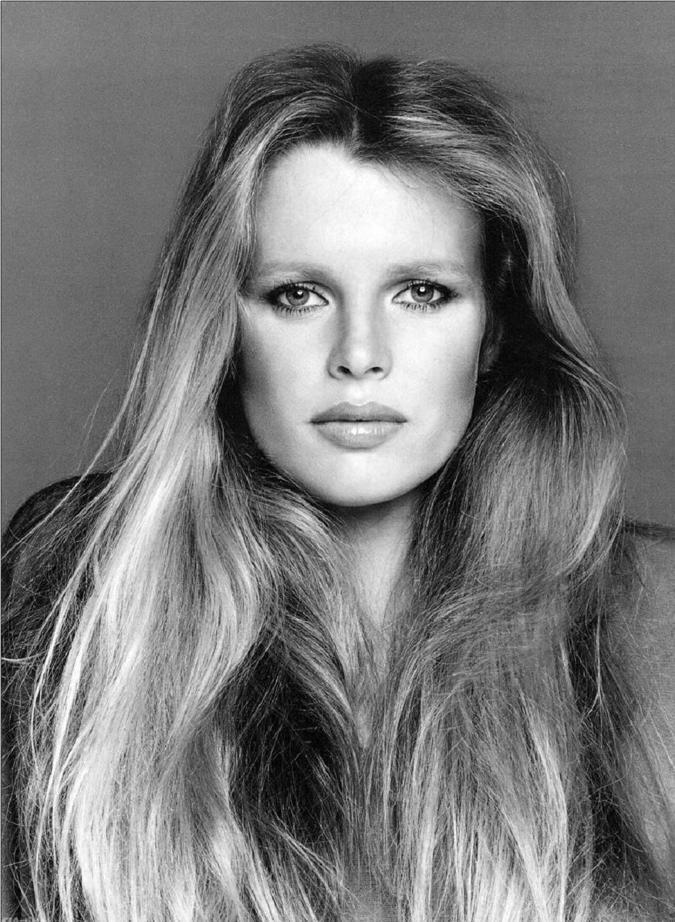 Kim Basinger Creative Monochrome Photo Background