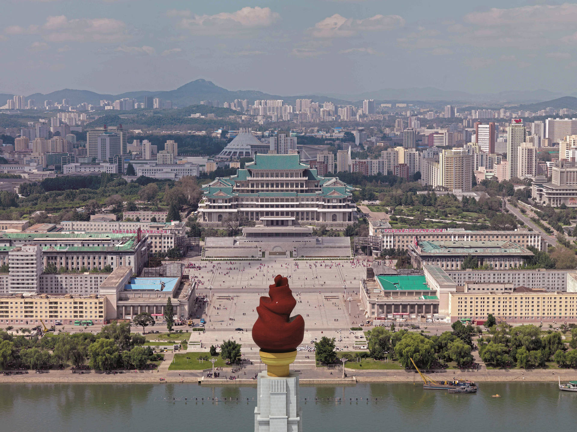 Kim Il Sung Square Pyongyang Background