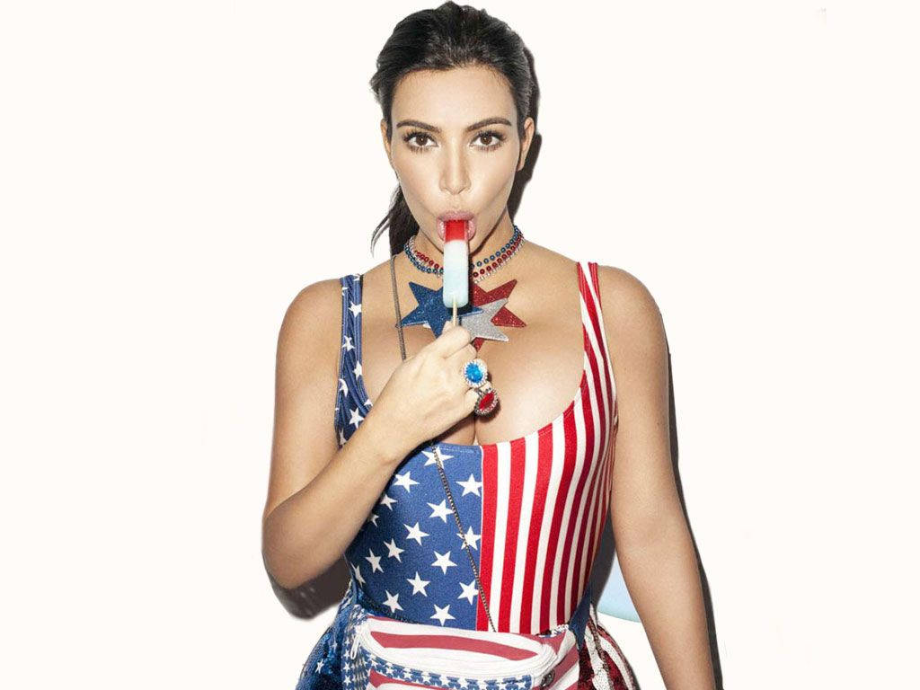 Kim Kardashian Celebrates 4th Of July In Star-spangled Outfit Background