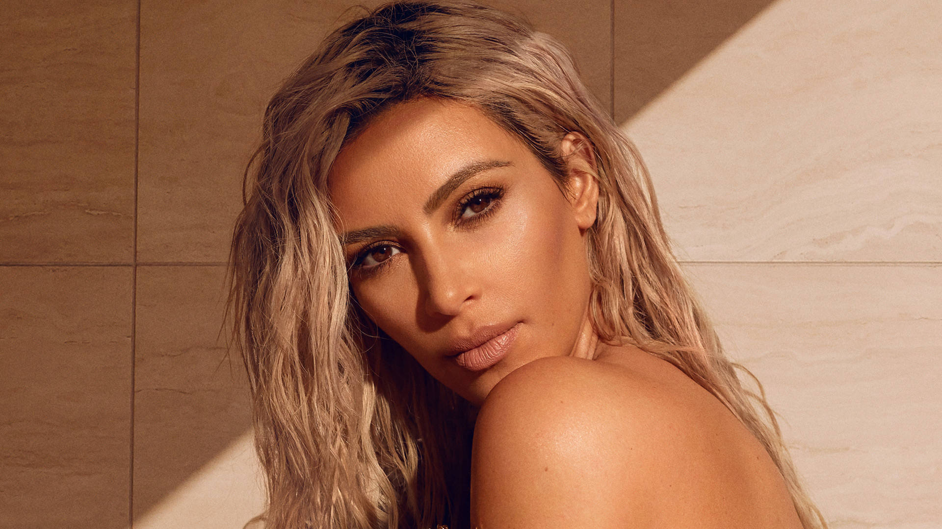 Kim Kardashian Looking Beautiful In Her Portrait Background