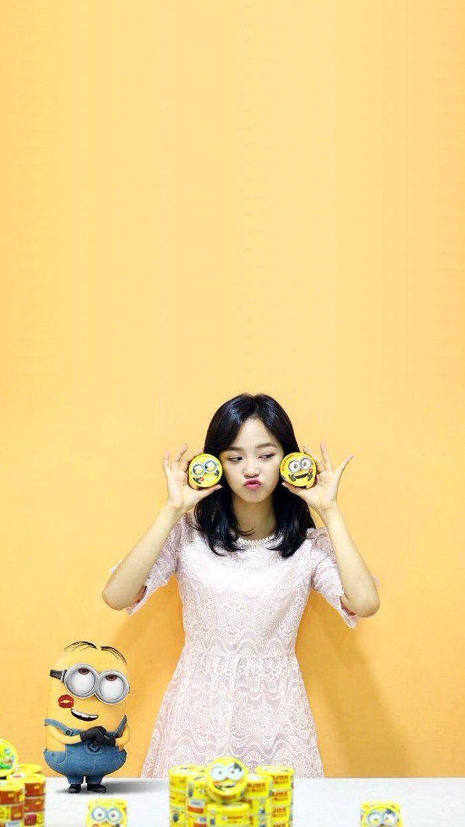 Kim Se Jeong Minions Background