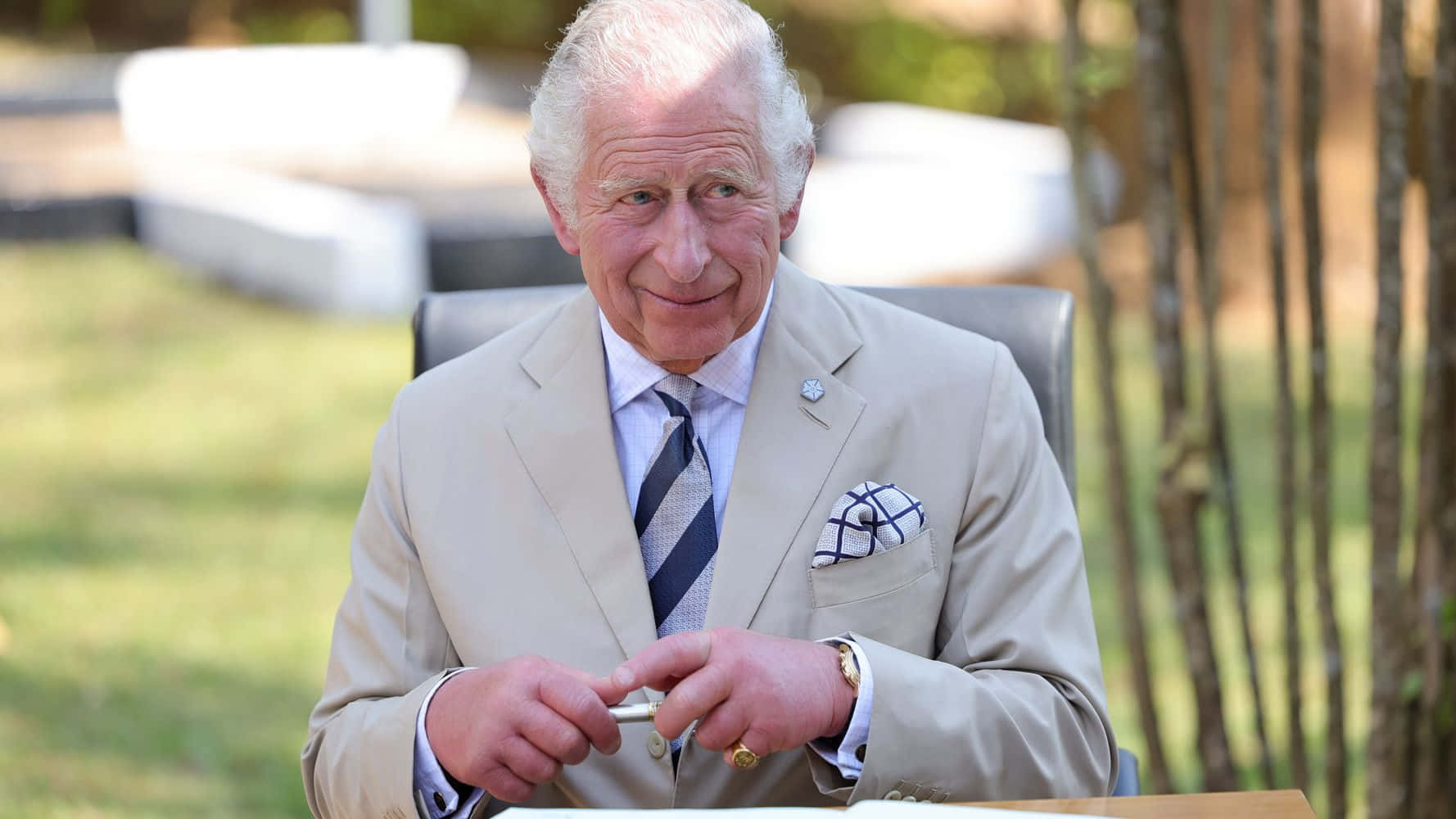 King Charles Iii Holding Pen Background