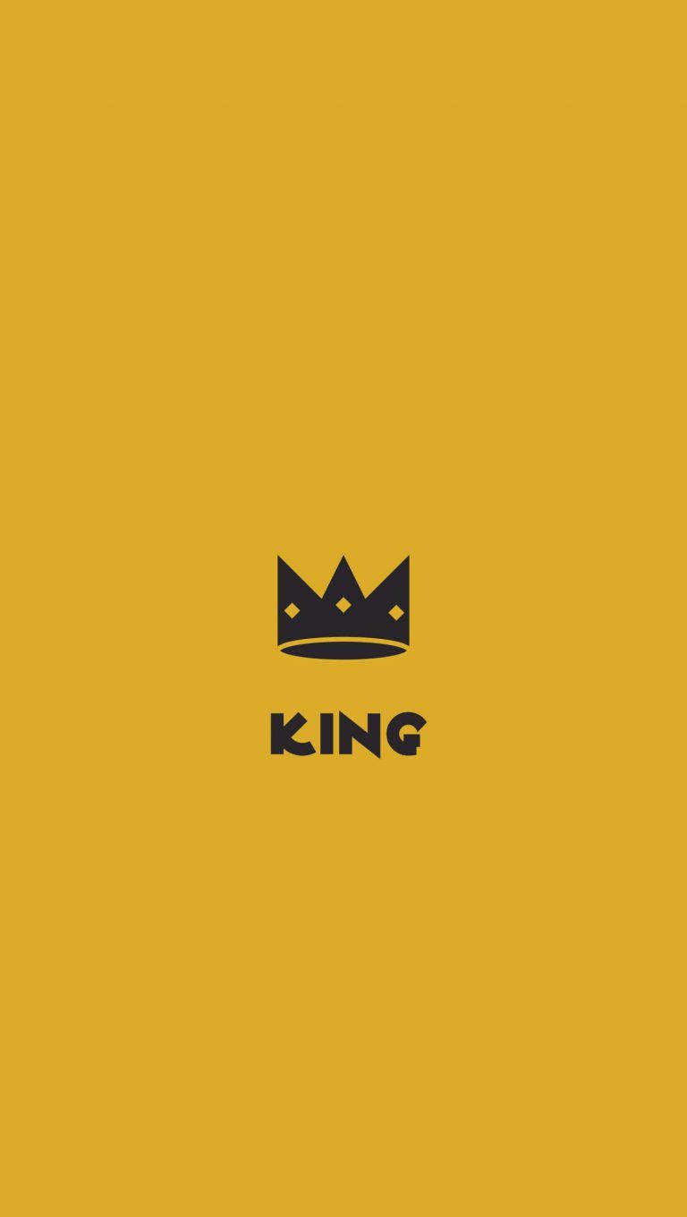King In Cool Yellow Background Background