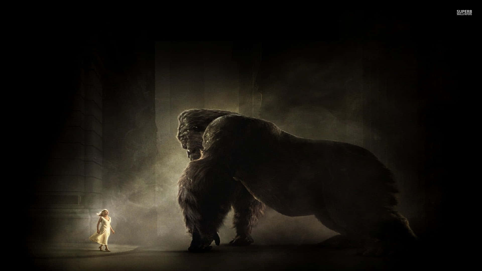 King Kong Protecting His Empire From Attackers Background