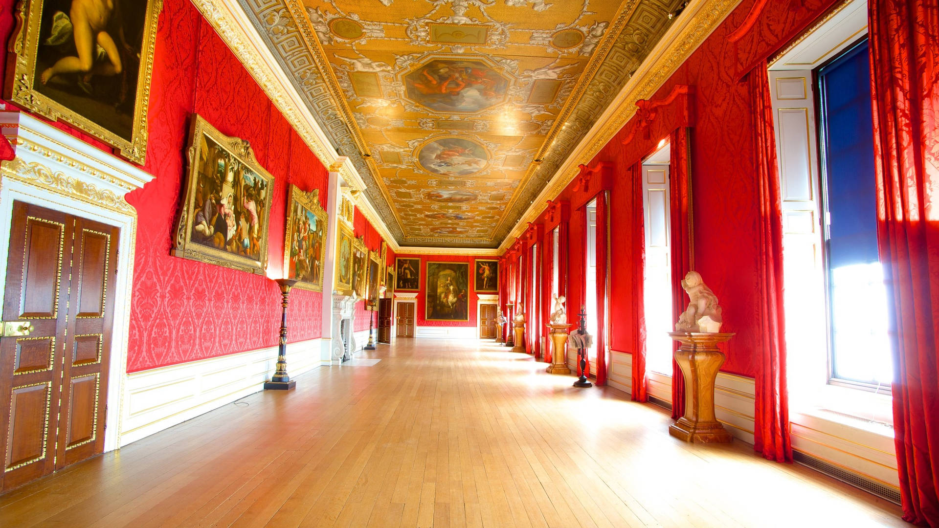 King's Gallery Inside Kensington Palace Background