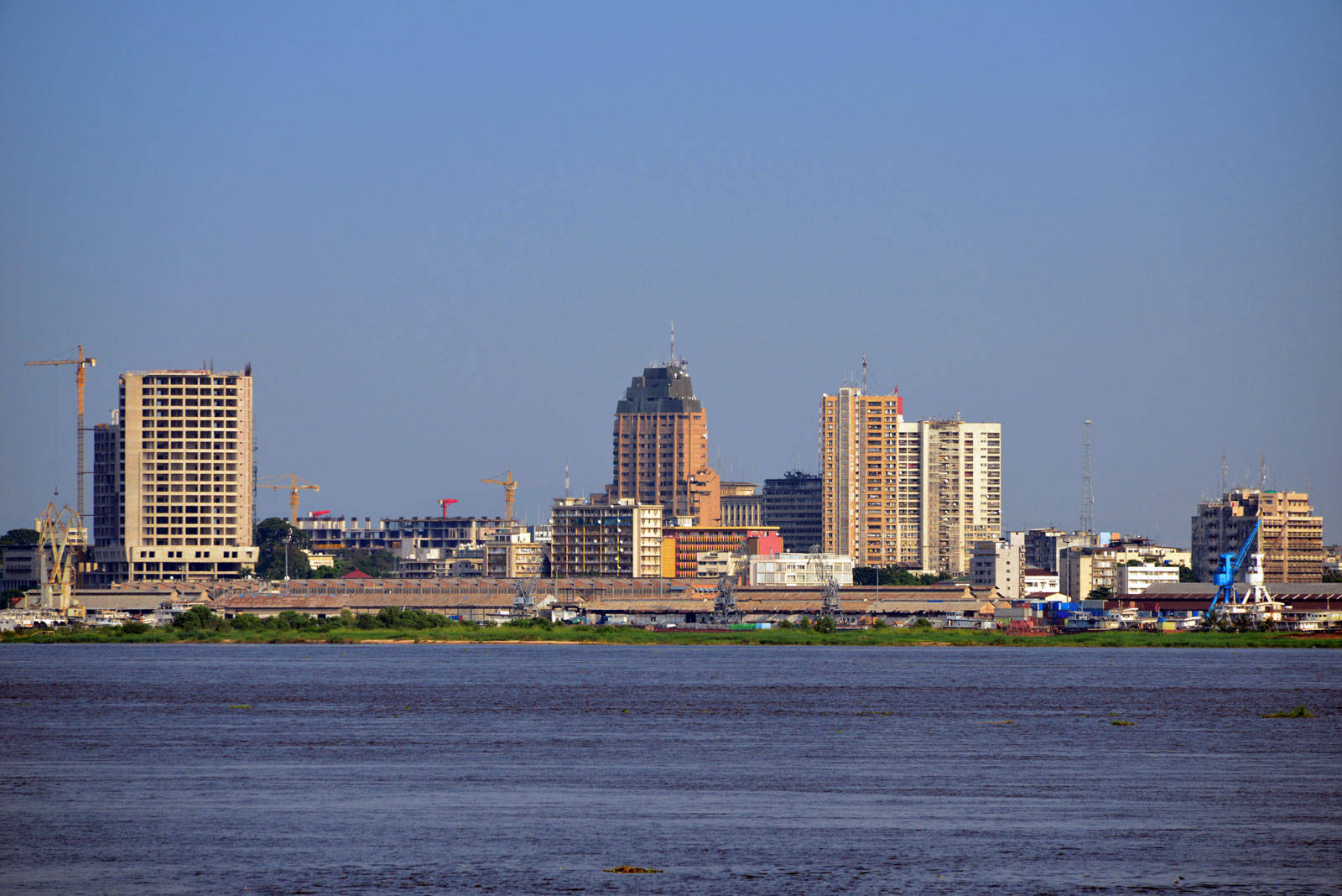Kinshasa Ocean Scenery Background