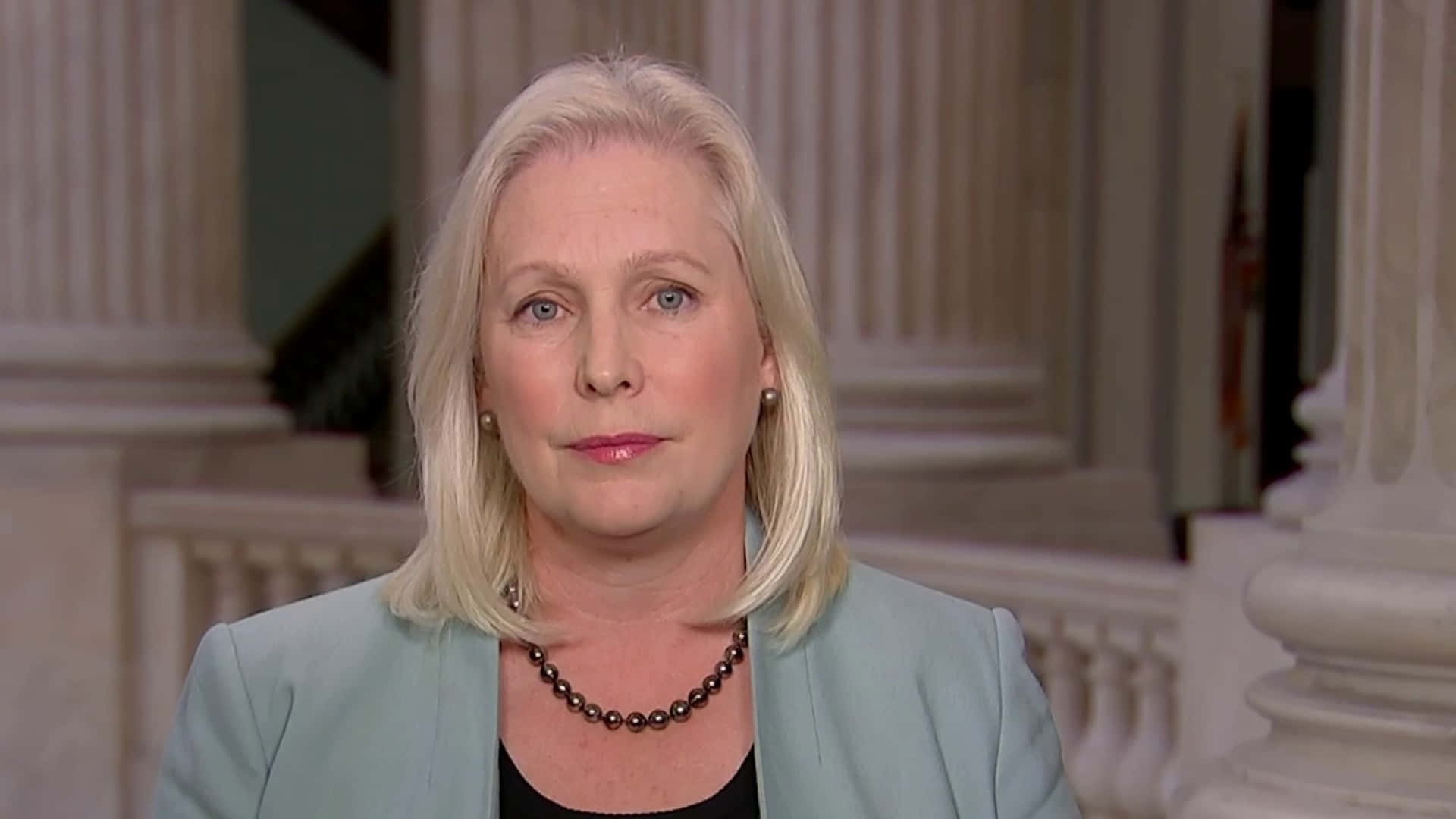 Kirsten Gillibrand Us Capitol Pillars Background