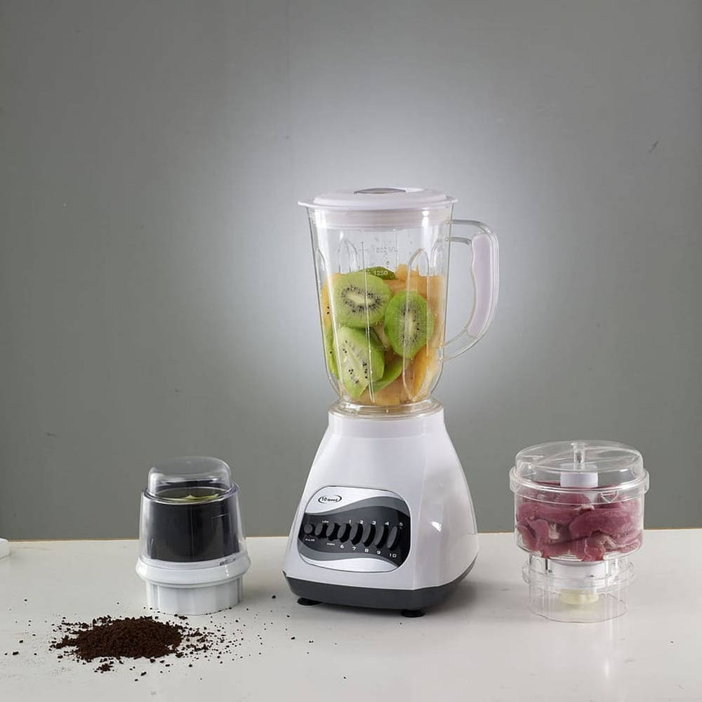 Kiwi In A Blender Juicer