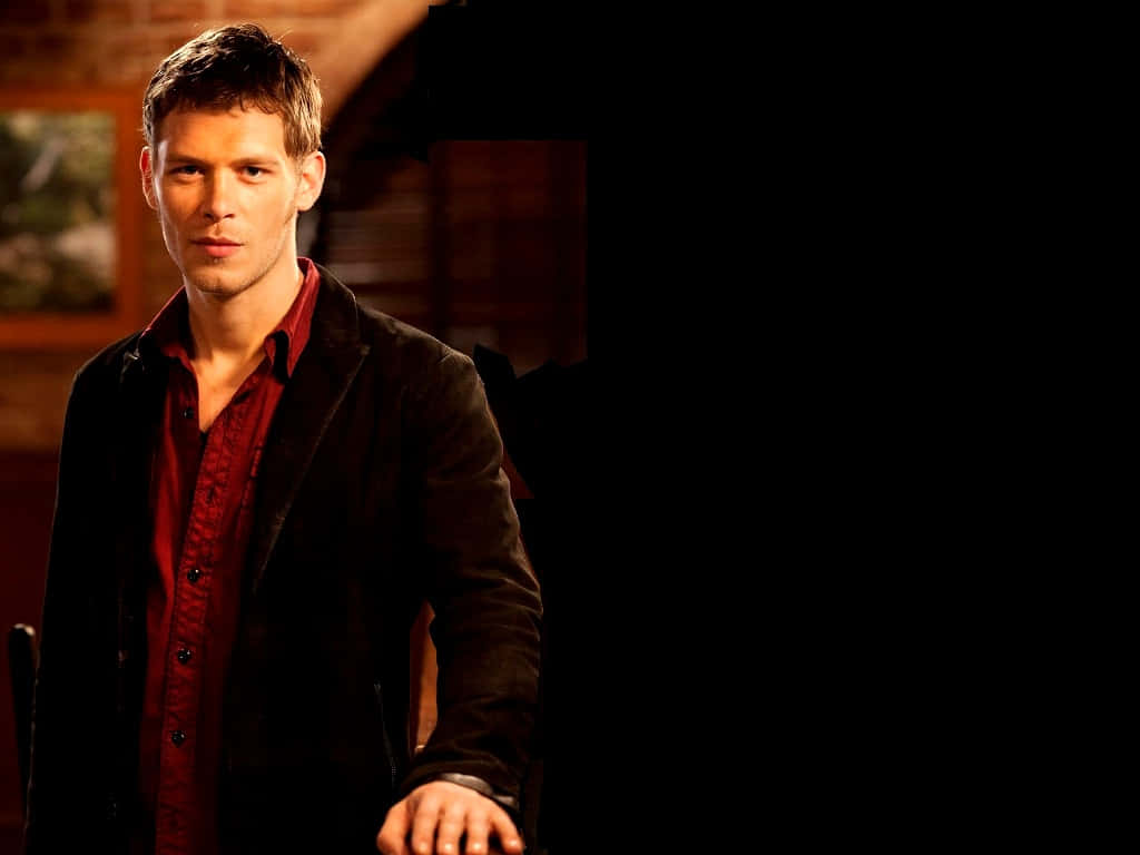 Klaus Mikaelson In Red Shirt Background