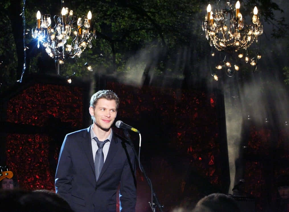 Klaus Mikaelson With Chandeliers Background