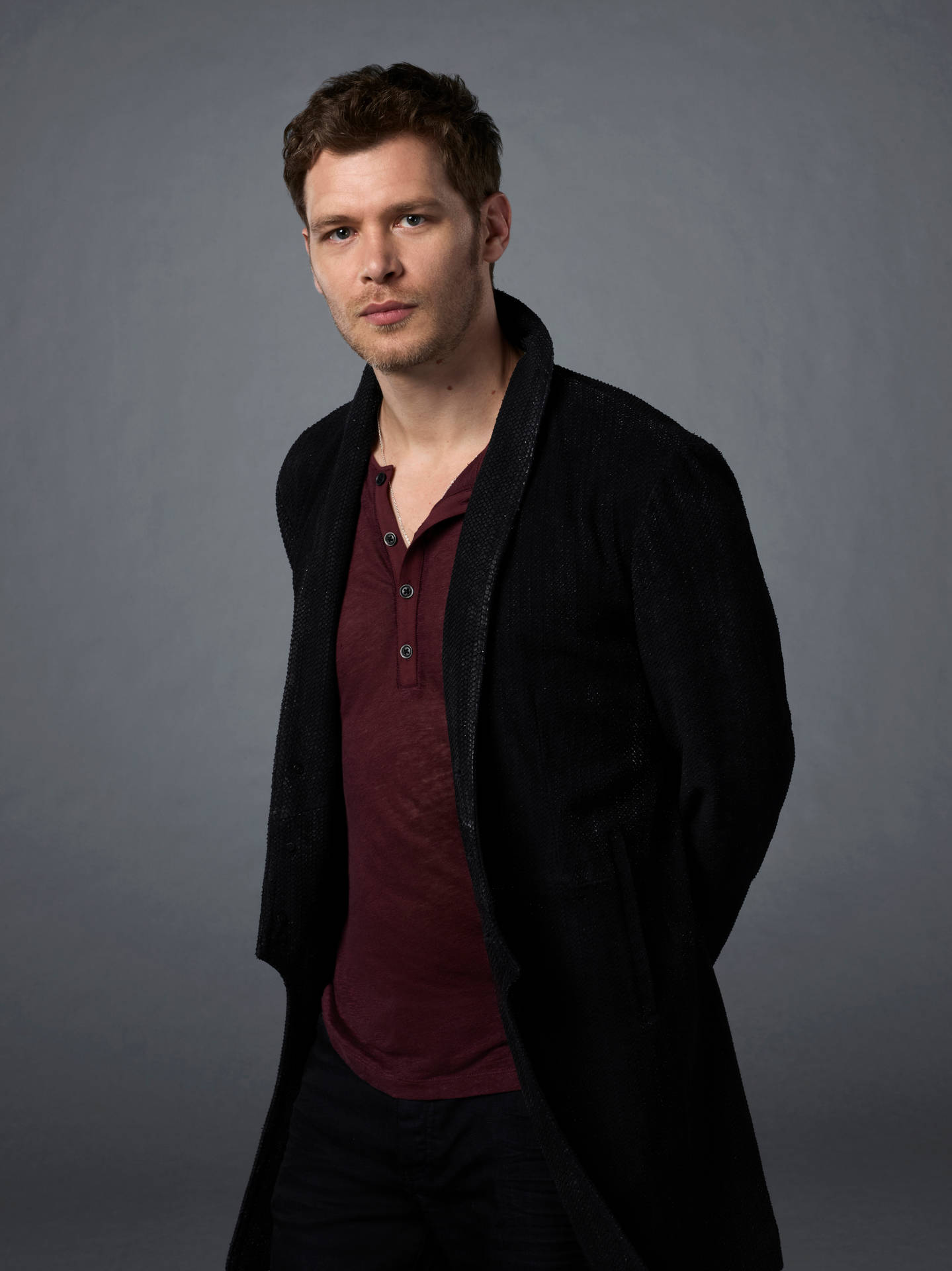 Klaus Mikaelson With Gray Background Background