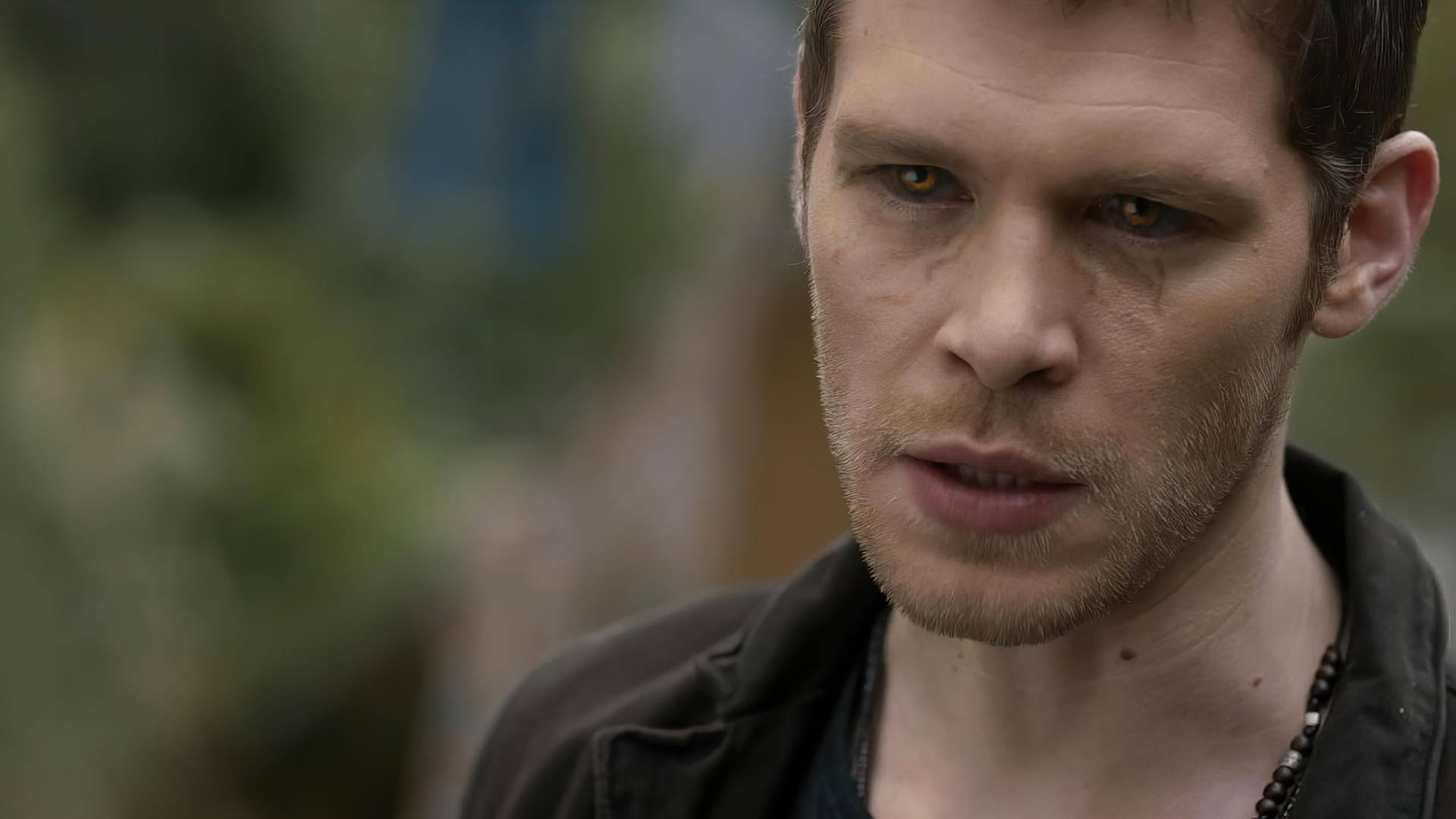 Klaus Mikaelson With Veiny Glowing Eyes