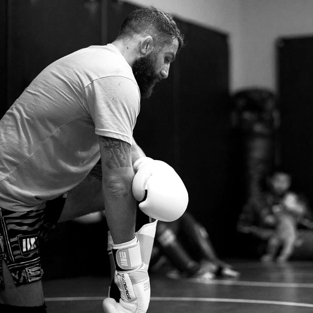 Kneeling Michael Chiesa Black-and-white Background