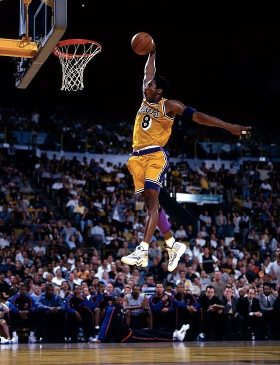 Kobe Bryant Dunking Background