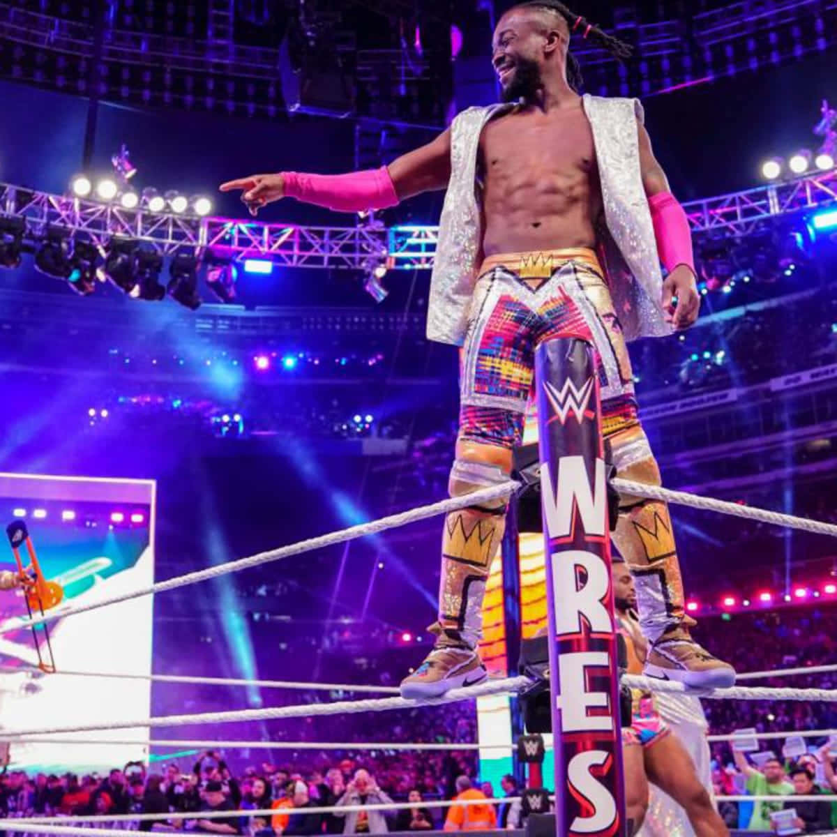 Kofi Kingston In His Flamboyant Wrestling Getup