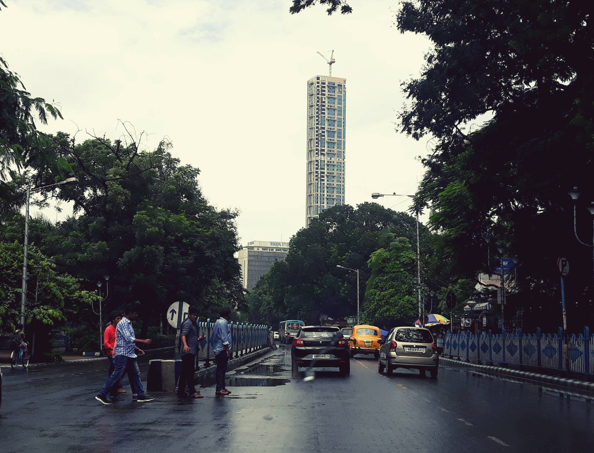 Kolkata Men Crossing