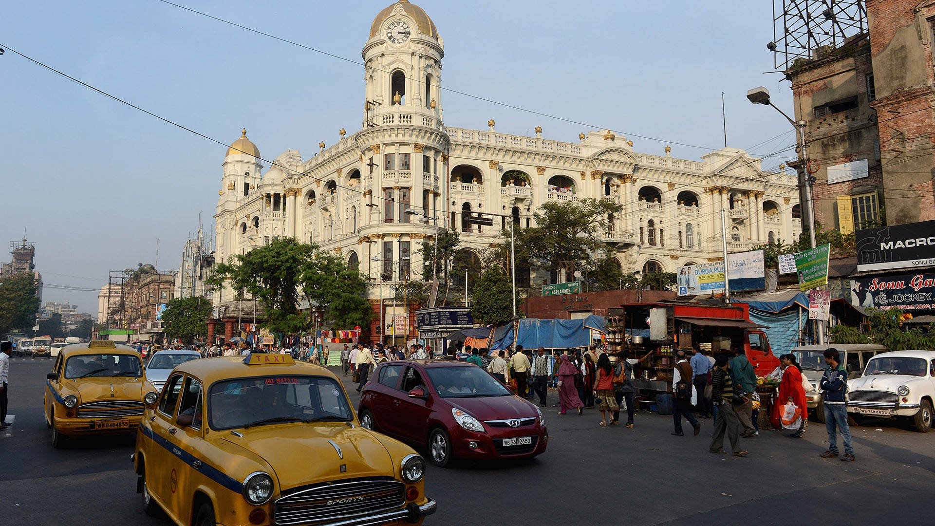 Kolkata Wide Road