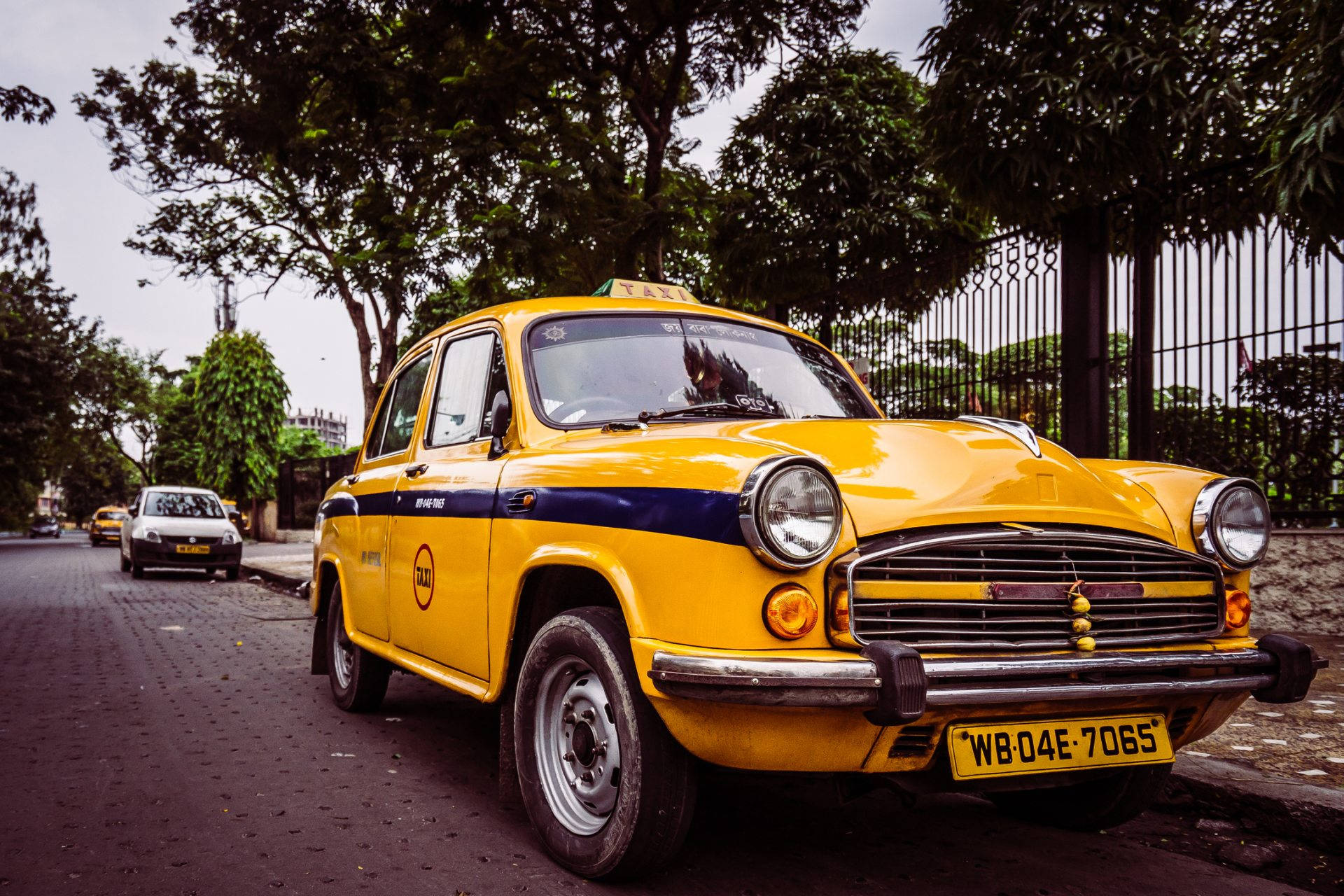 Kolkata Yellow Cab Background