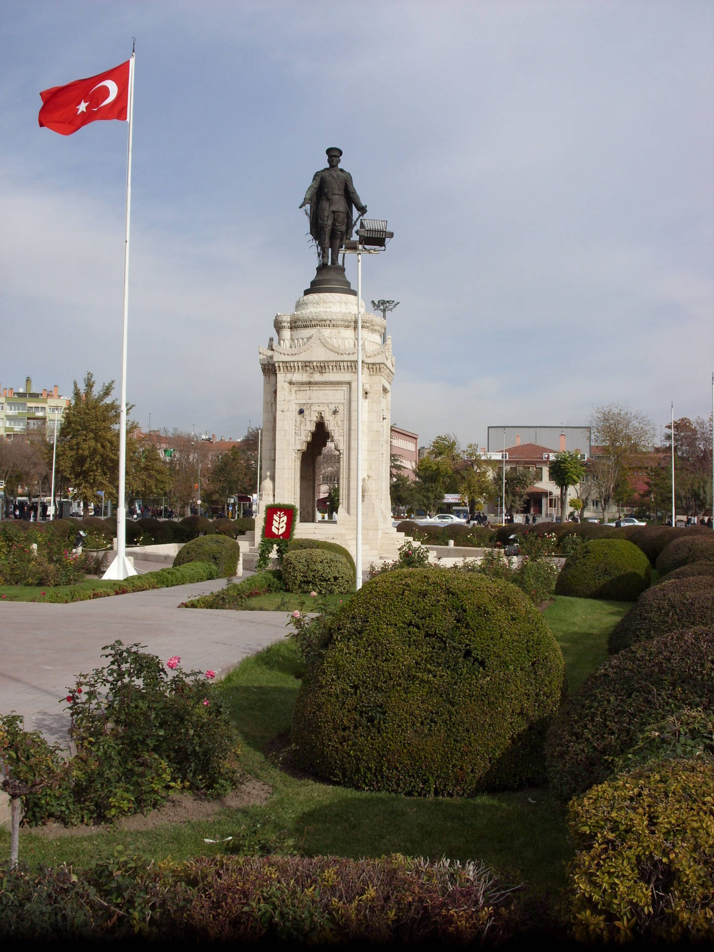 Konya Atatürk Statue Background