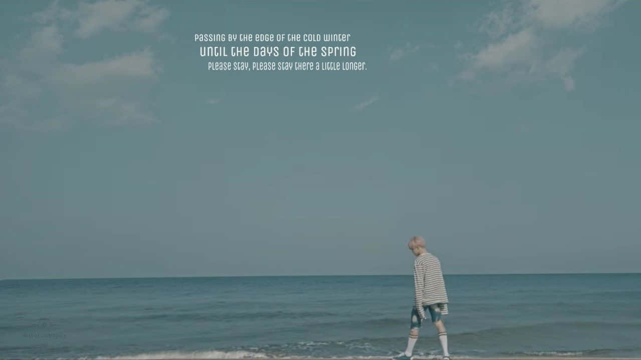 Korean Aesthetic Beach Computer Background