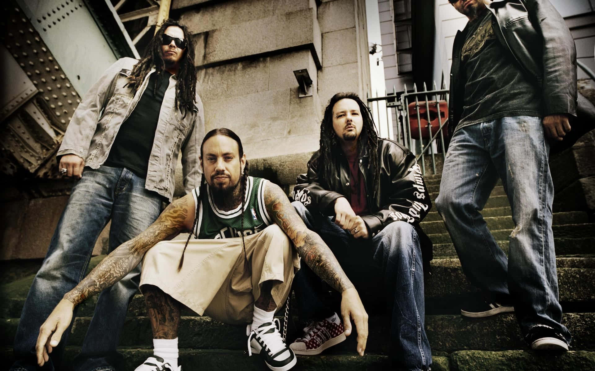 Korn – American Band Background