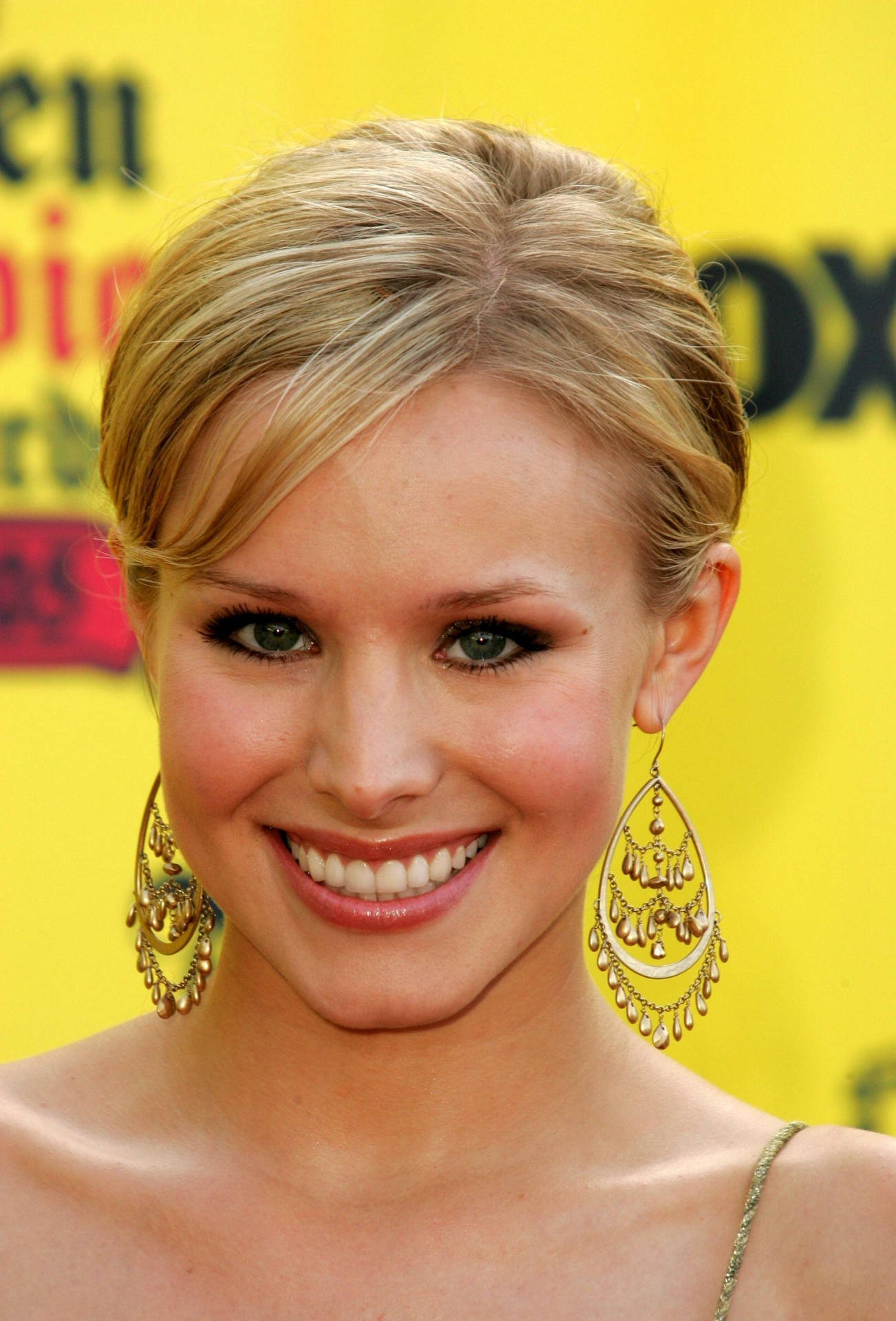 Kristen Bell Teen Idol Background