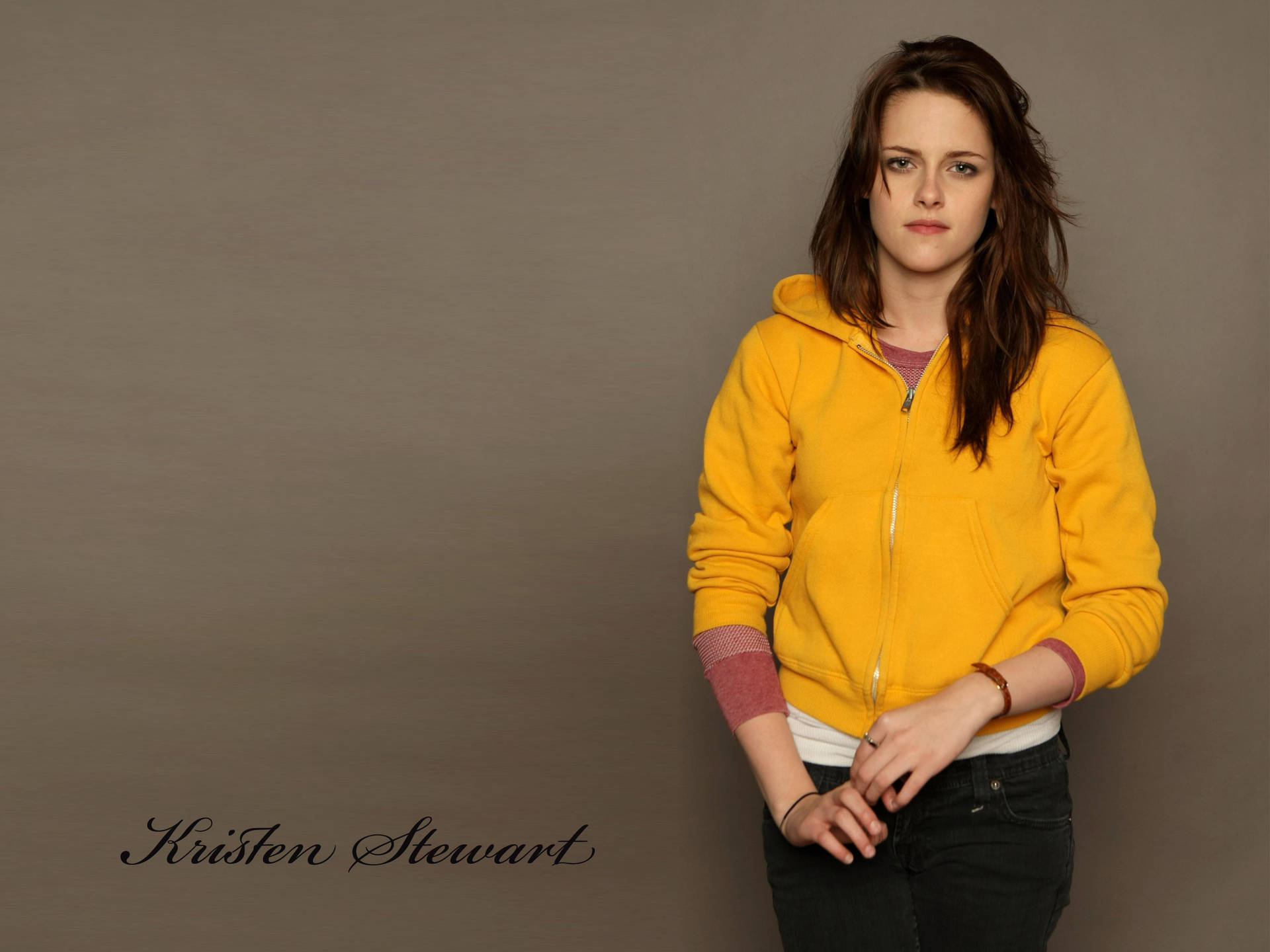Kristen Stewart Yellow Sweatshirt Background