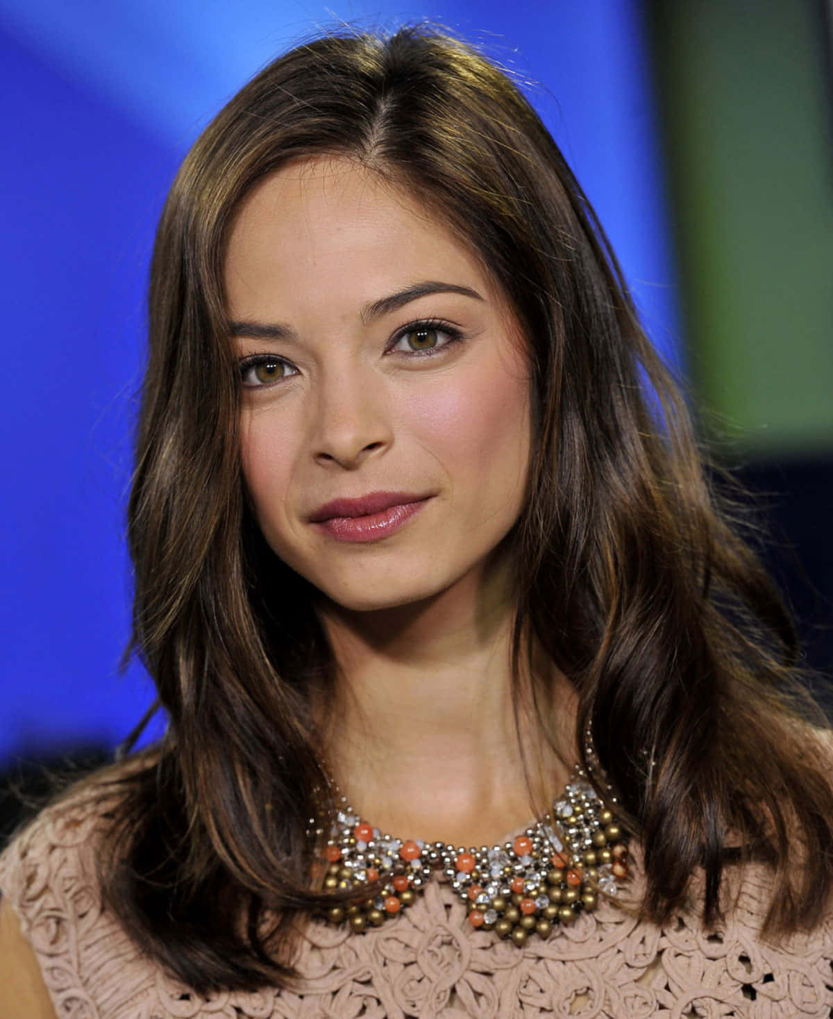 Kristin Kreuk Elegant Portrait Background