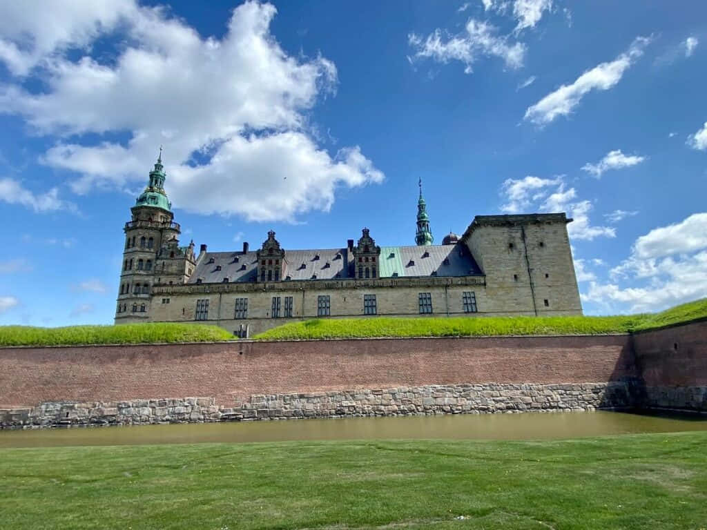 Kronborg Castle A Renaissance Fortification Background