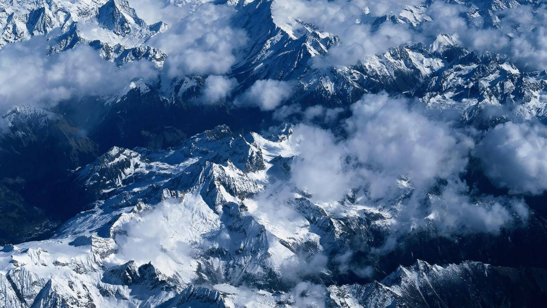 Kunlun Snowy Mountains Background
