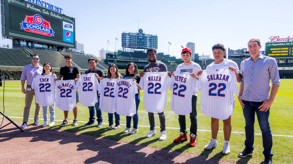 Kyle Hendricks Supporting Chicago Cubs Scholars