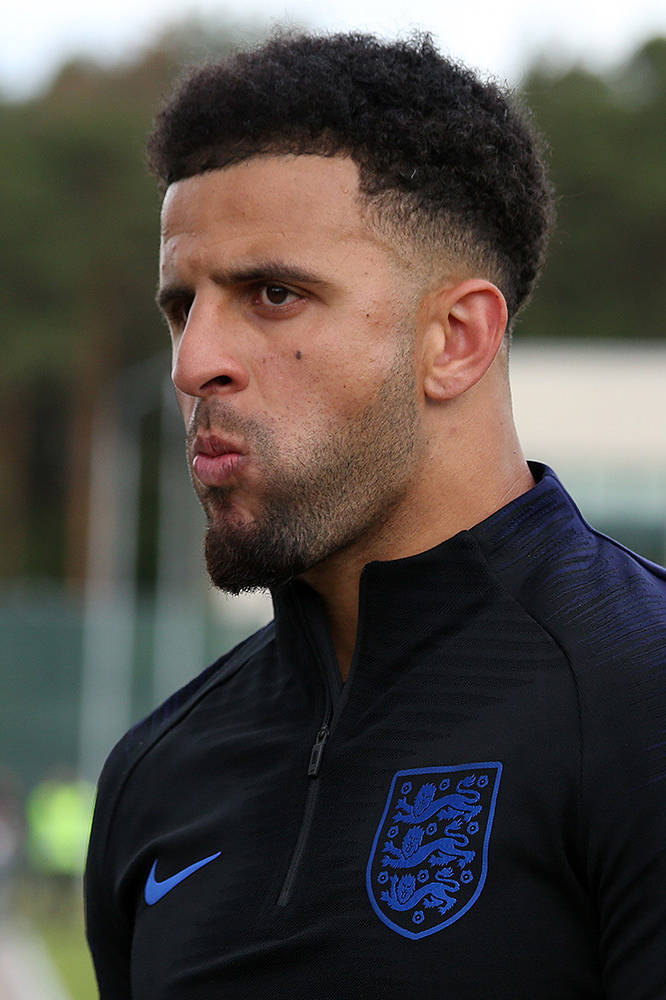 Kyle Walker Chewing Background