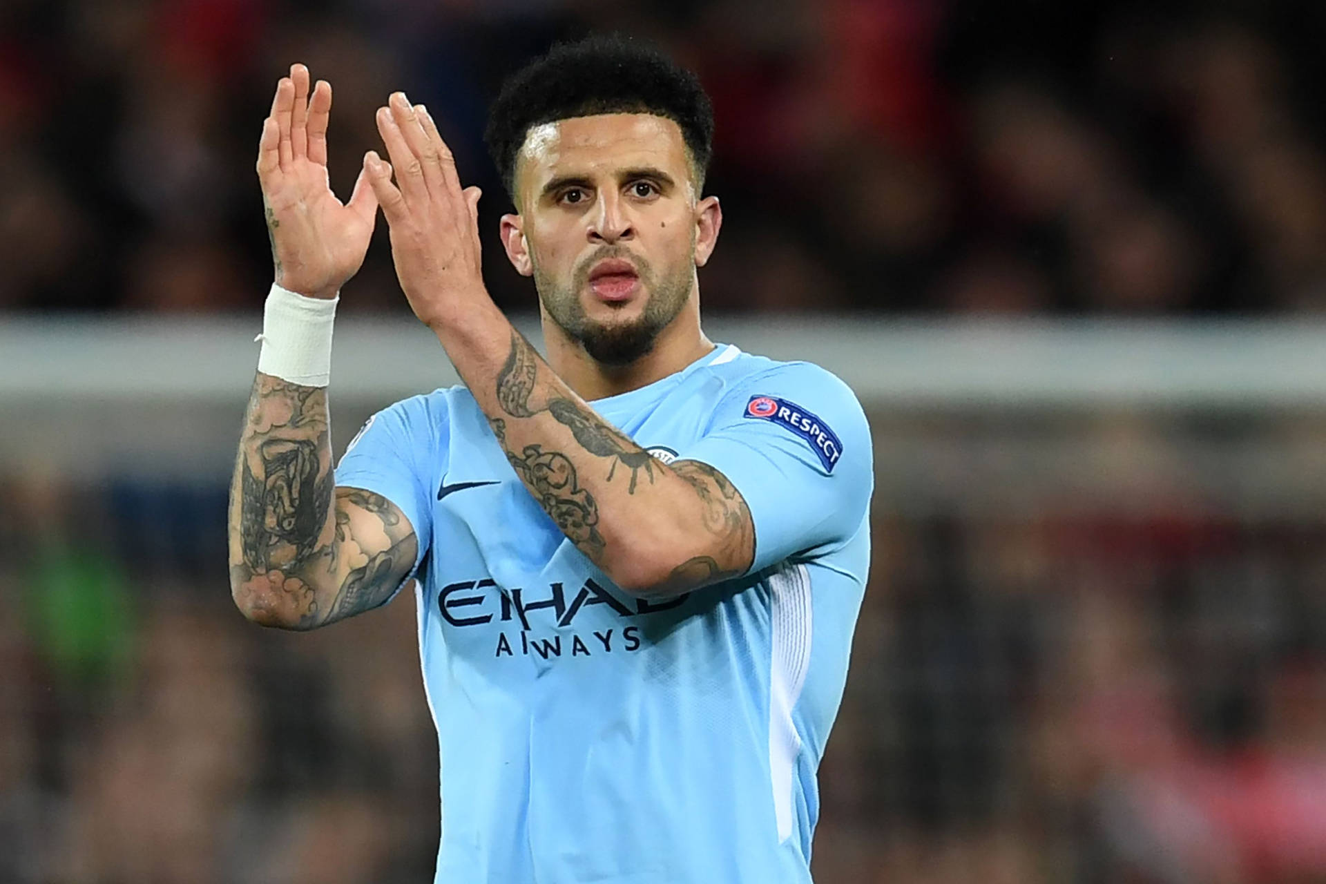 Kyle Walker Clapping Background