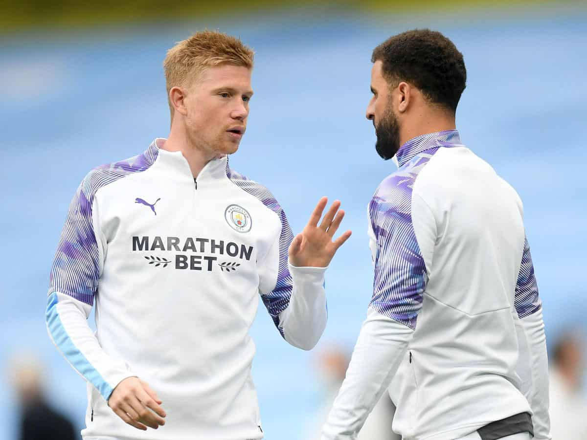 Kyle Walker Kevin De Bruyne Talking Background