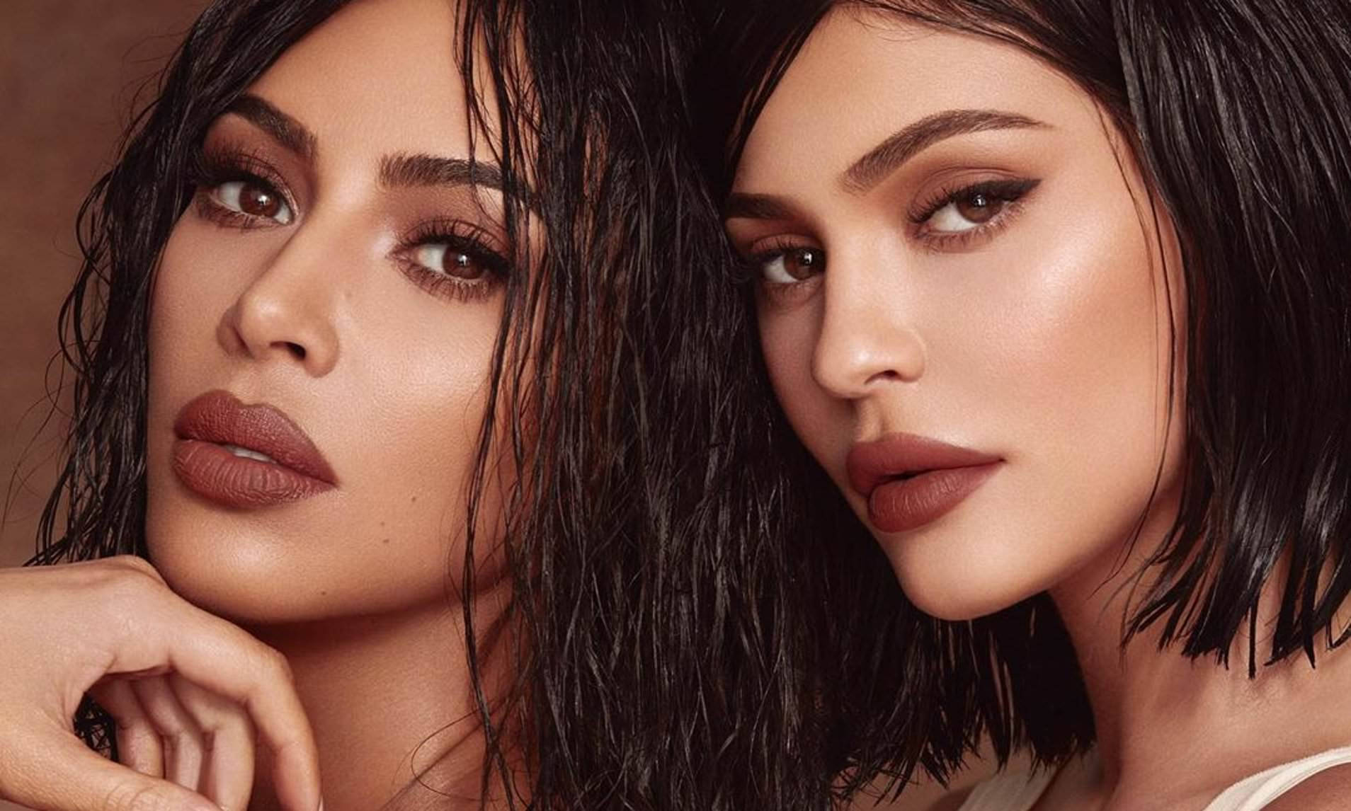 Kylie Jenner And Kim Kardashian Background