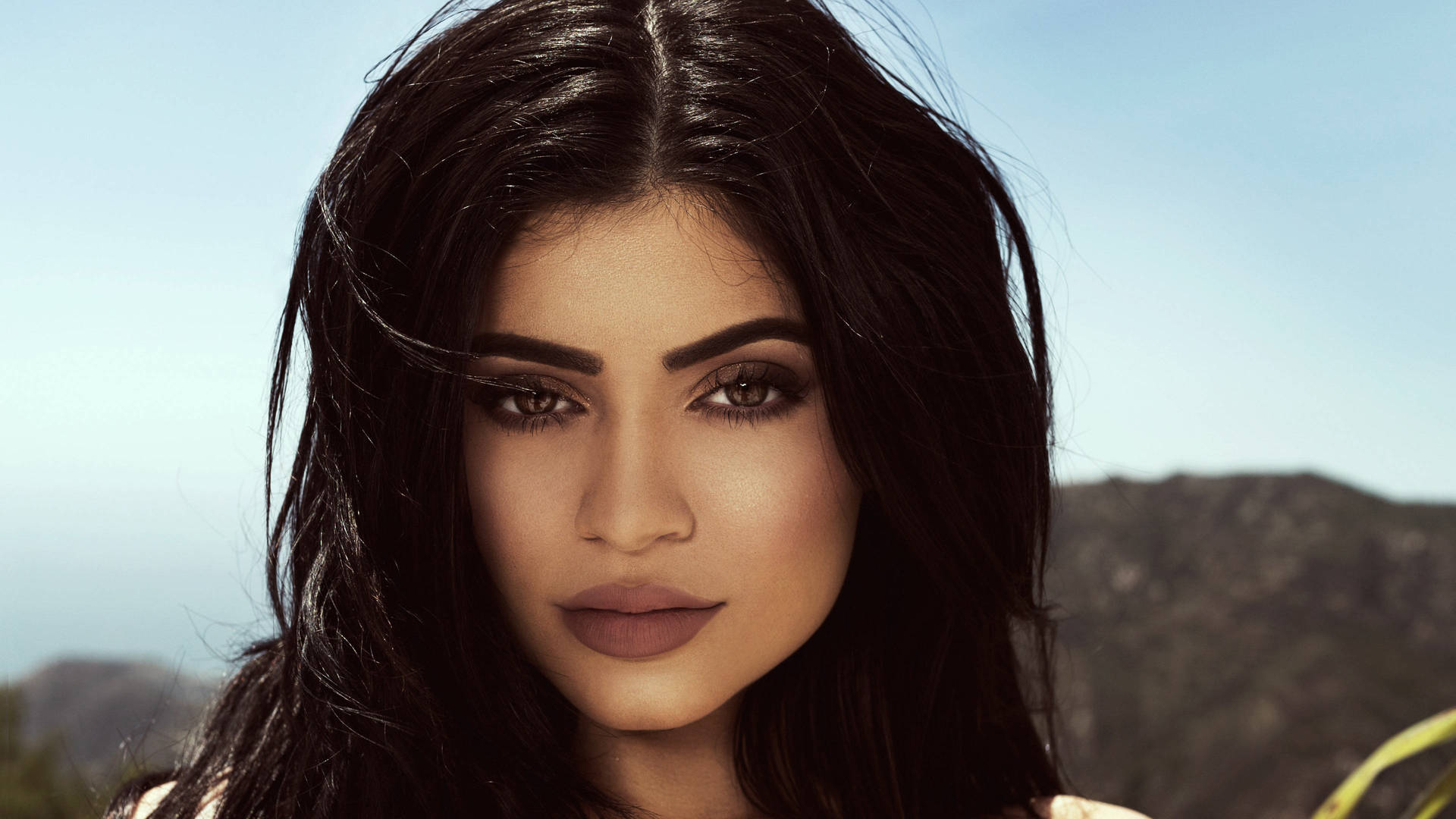 Kylie Jenner Top Shop Photoshoot Background