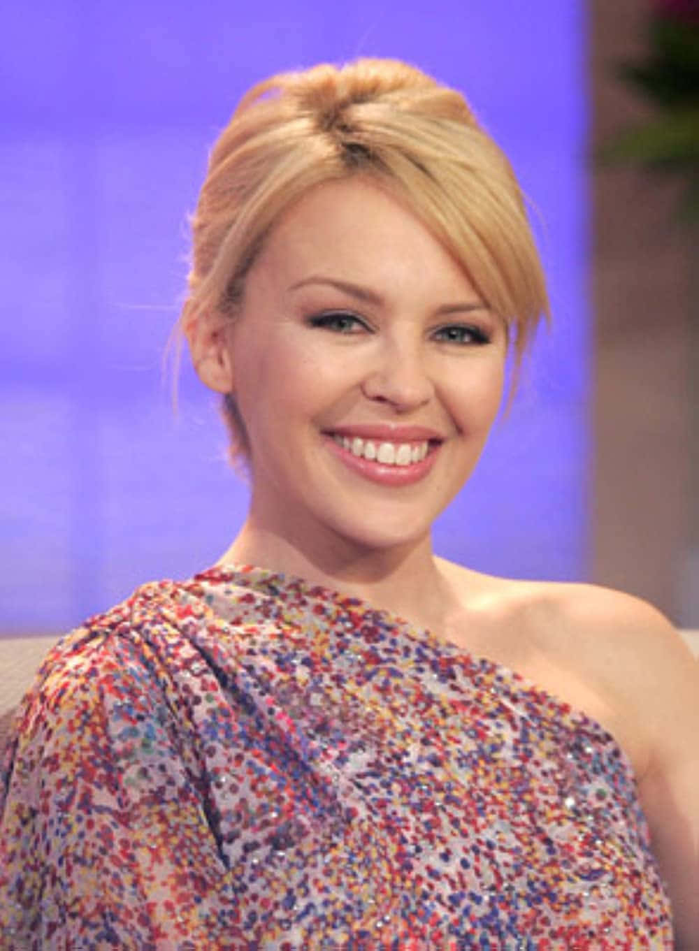 Kylie Minogue Smiling Portrait Background