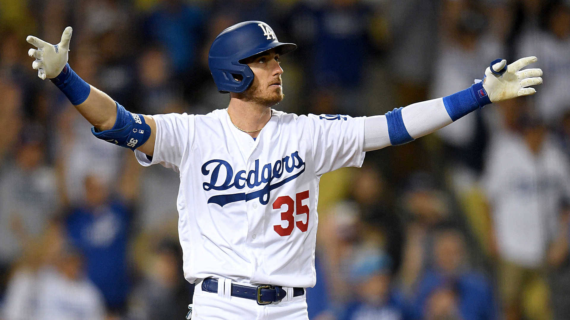 L.a. Dodgers Cody Bellinger Spread Arms Background