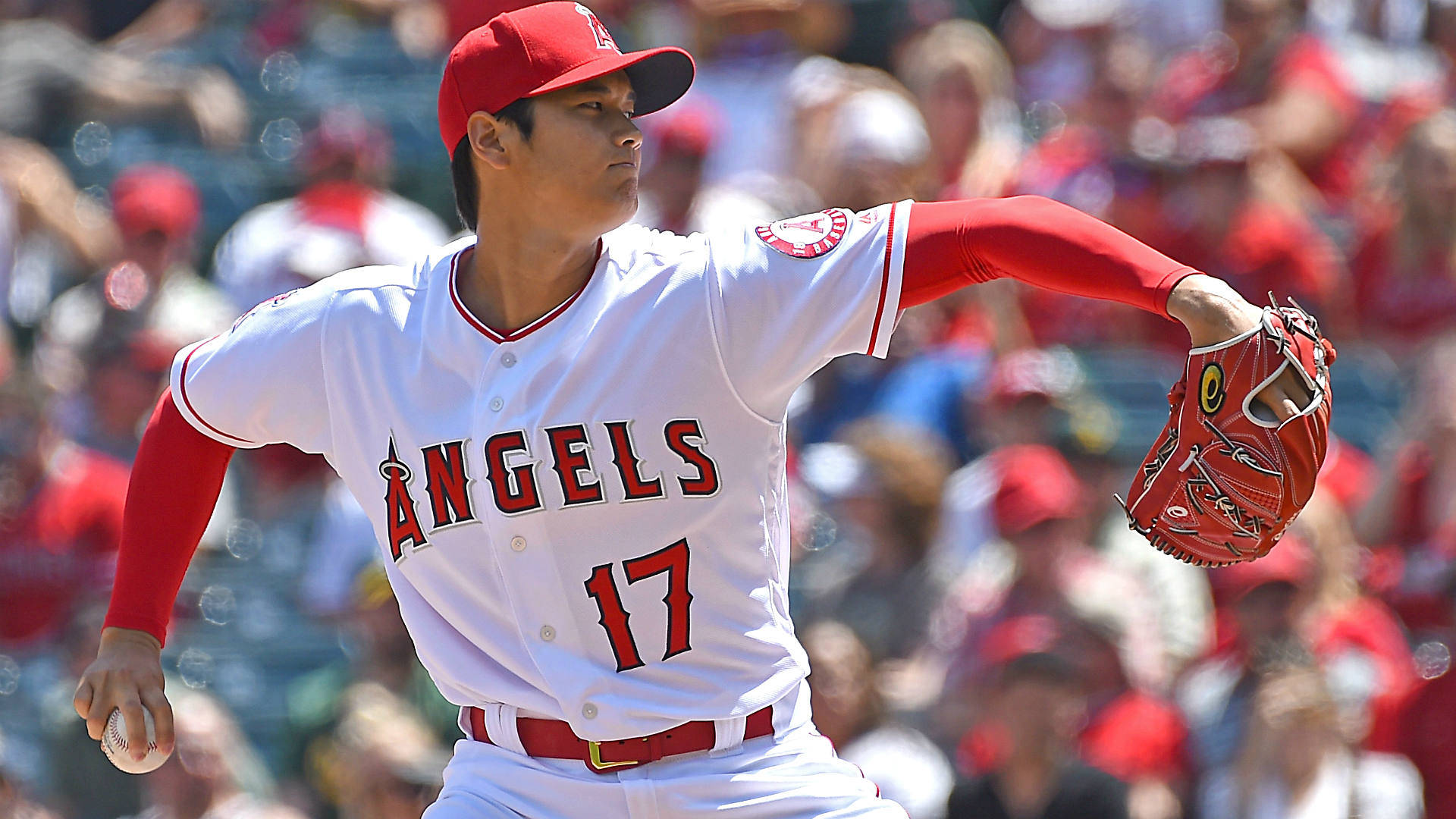 La Angels Player Shohei Ohtani Pitching Background