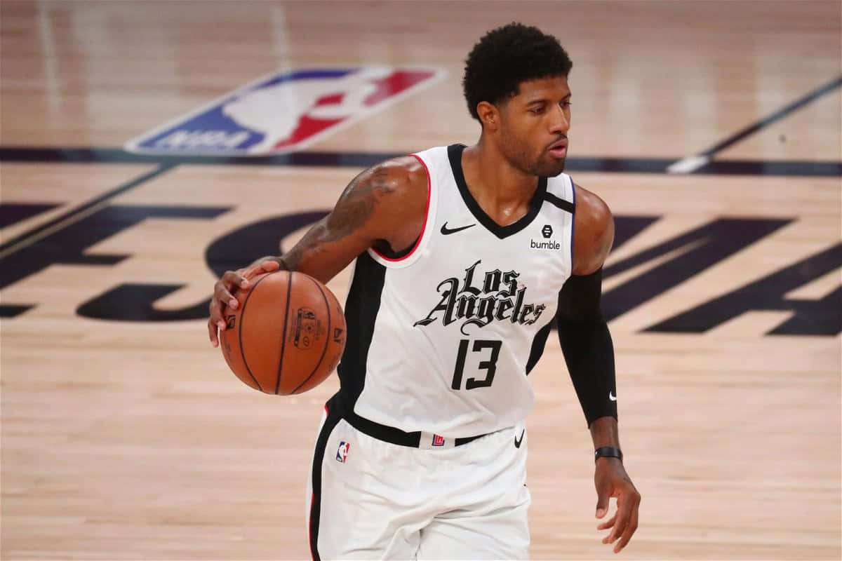 La Clippers Star Player Paul George 2020 Playoffs Background