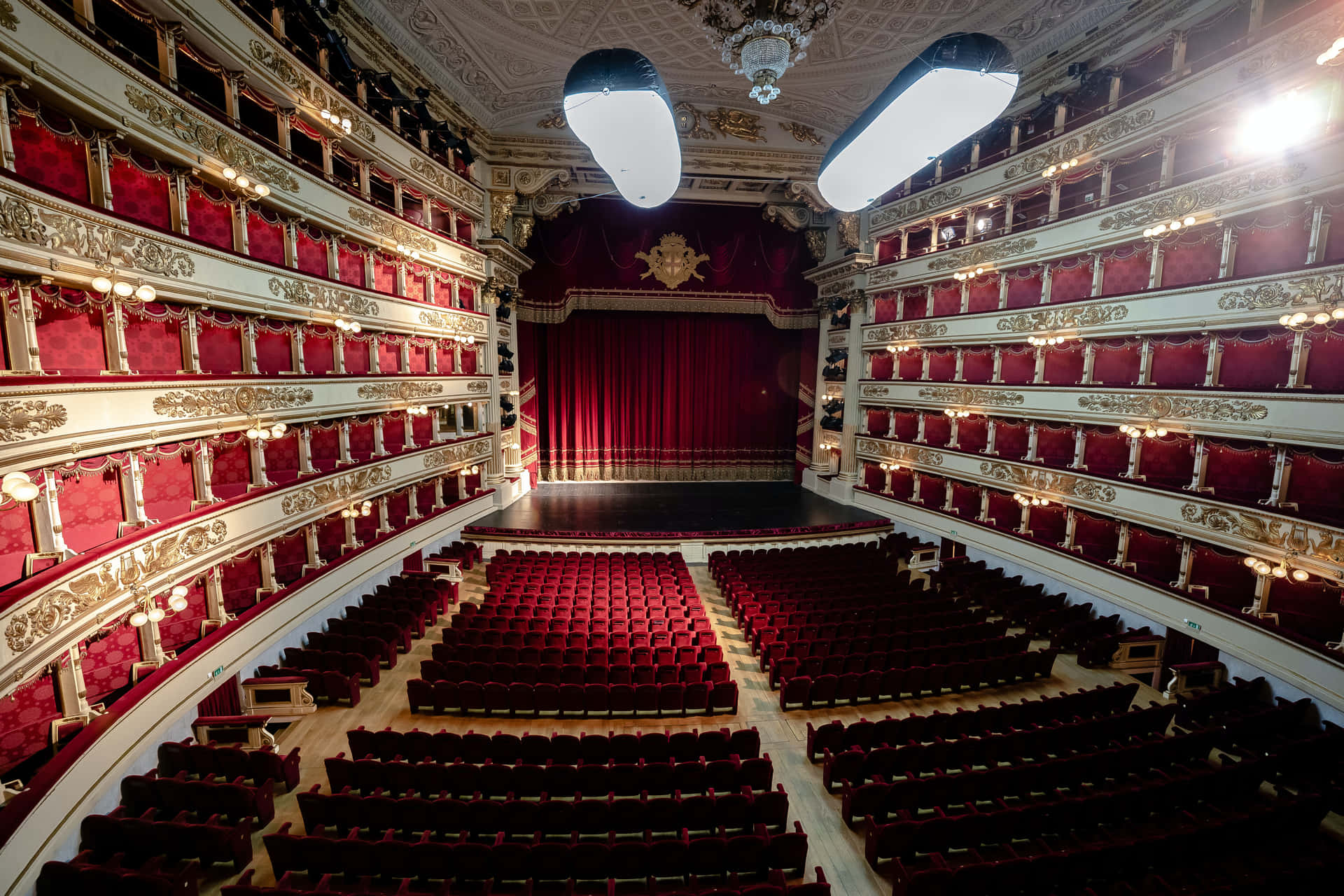 La Scala Opera House Interior Design Desktop Background
